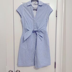 Vineyard Vines Summer Dress
Casual summer dress.
